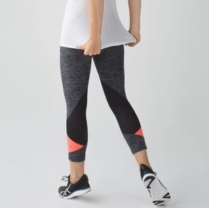 Lululemon Pace Rival Crop, Size 2, Grapefruit/Wee Are From Space